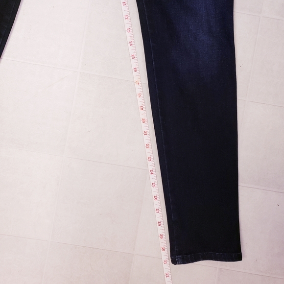 Like new 31 Joe's jeans "Shyla" from Neiman's - Picture 10 of 14